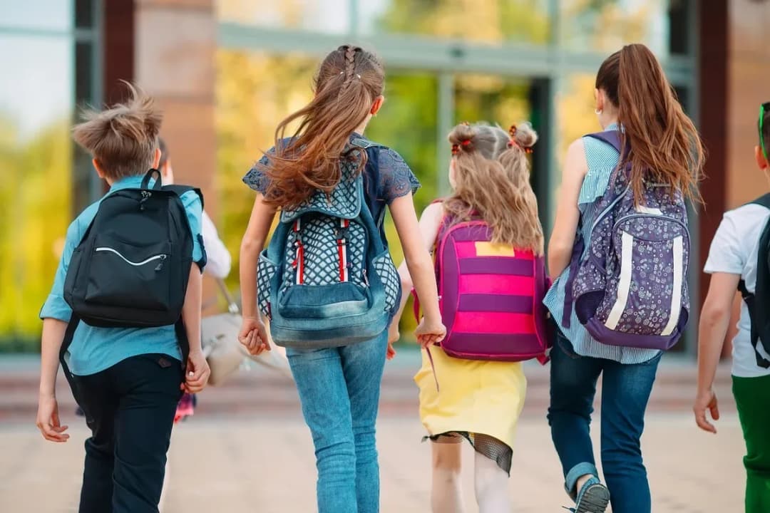 Jak złożyć wniosek o 300 zł na wyprawkę szkolną bez błędów